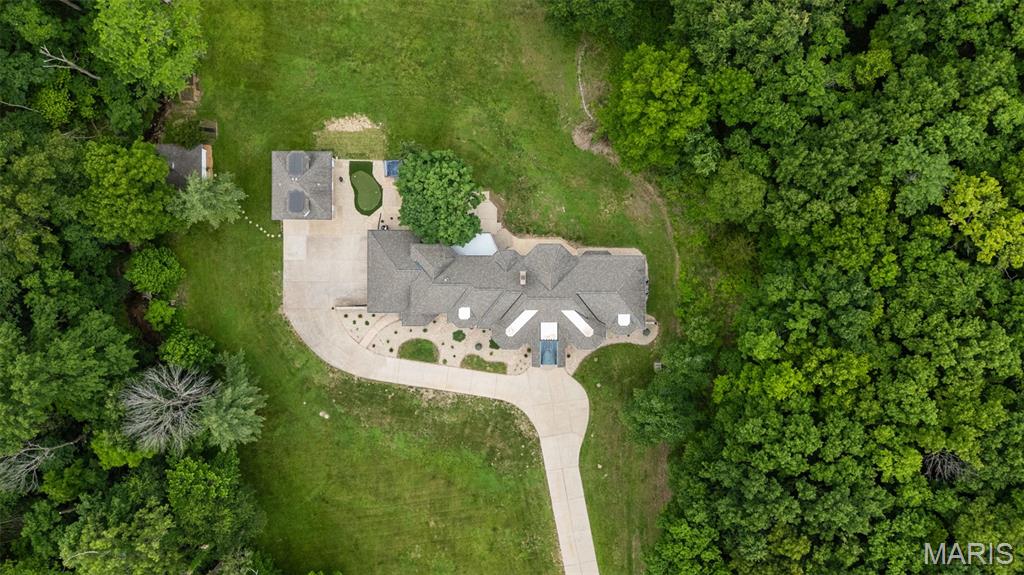 19348 Deer Pointe Estates Drive