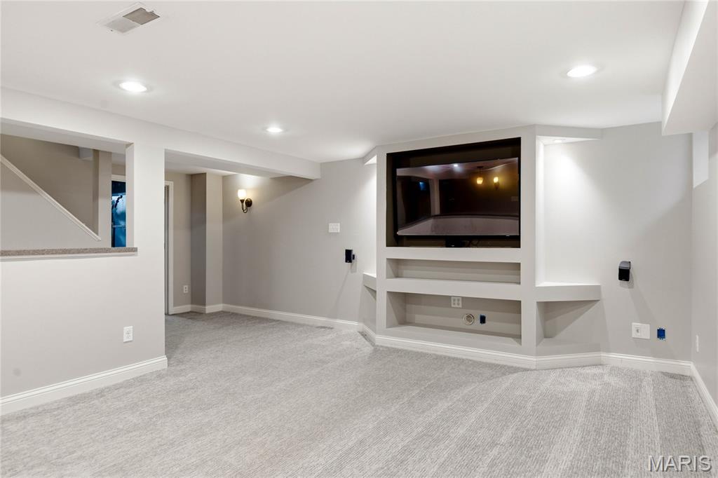 1604 Dearborn Drive