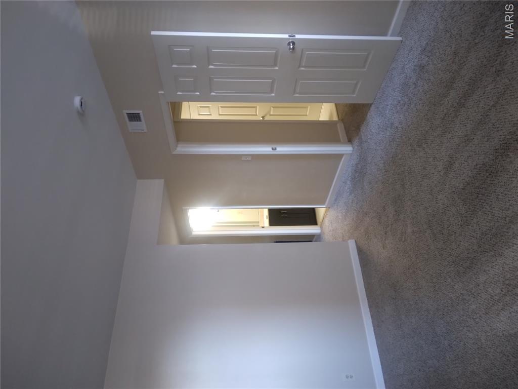 5316 Pershing Avenue Unit: 406