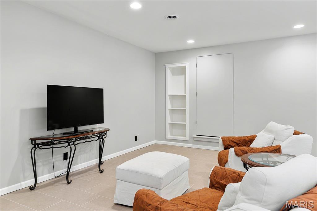884 Village Brook Court