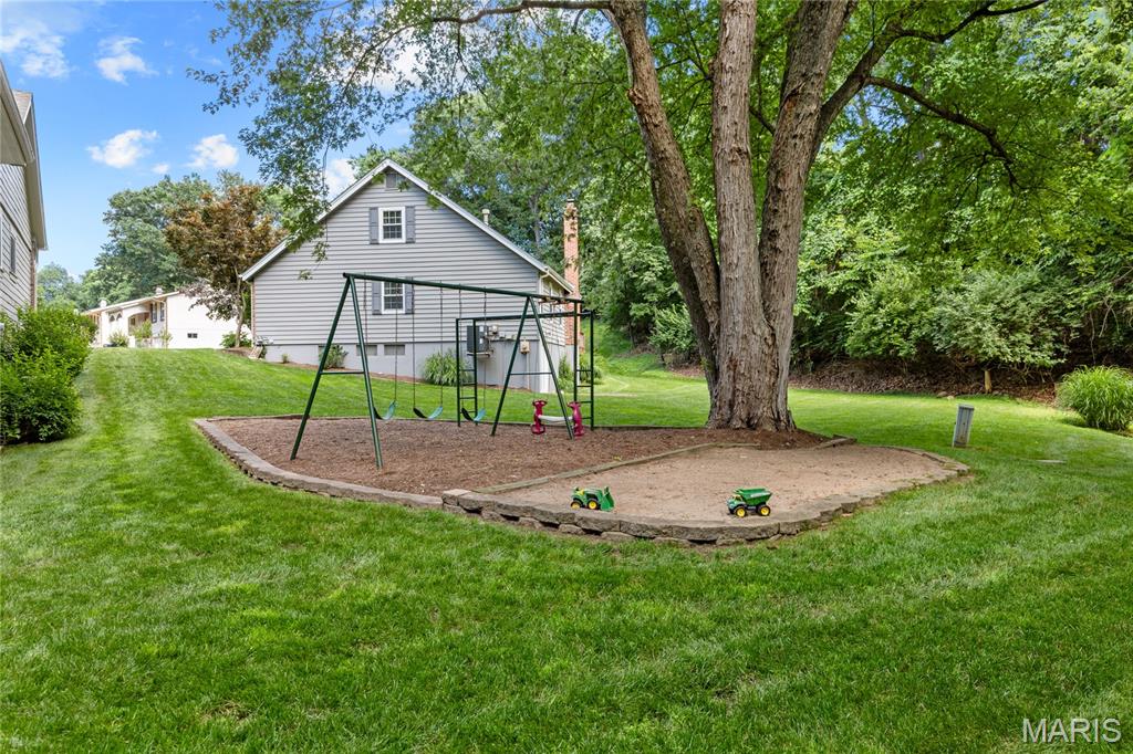 884 Village Brook Court