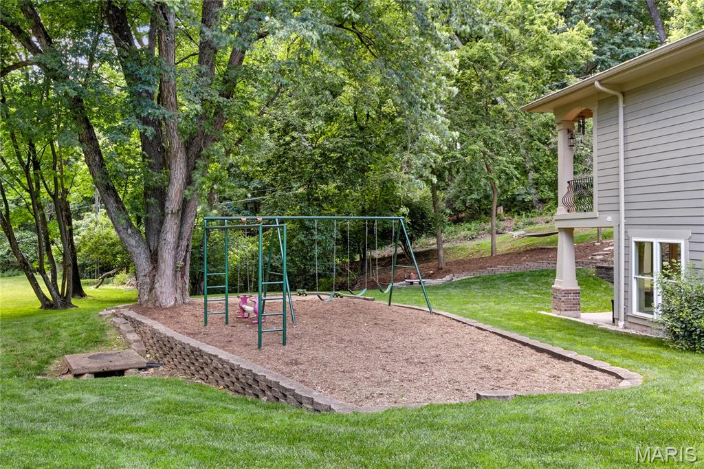 884 Village Brook Court