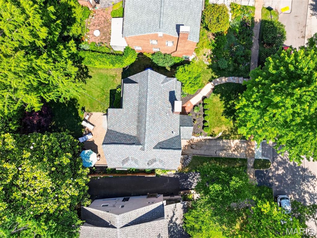 7037 Northmoor Drive
