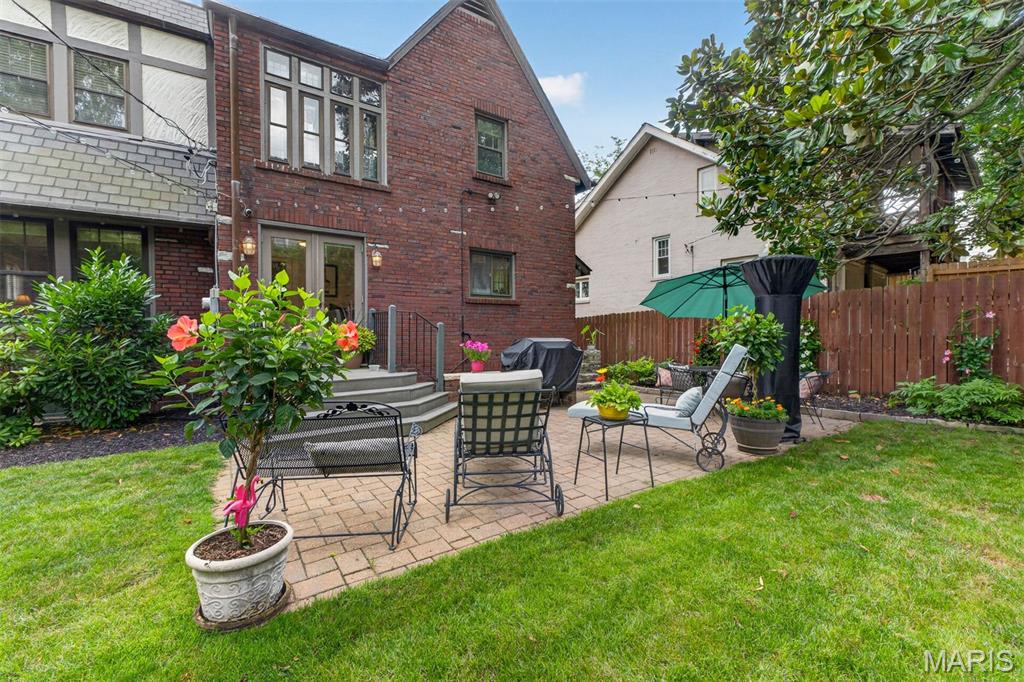 7037 Northmoor Drive