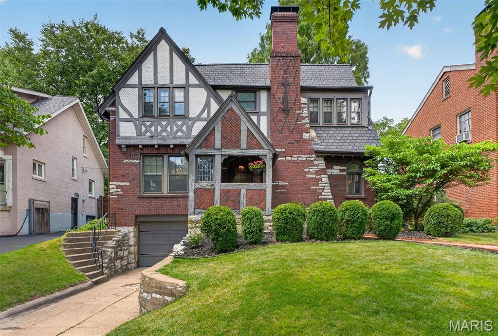 7037 Northmoor Drive