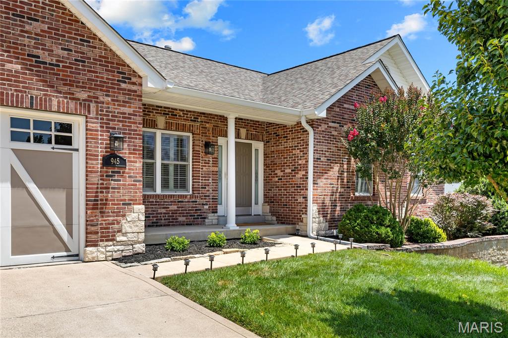 945 Huntington Chase Drive