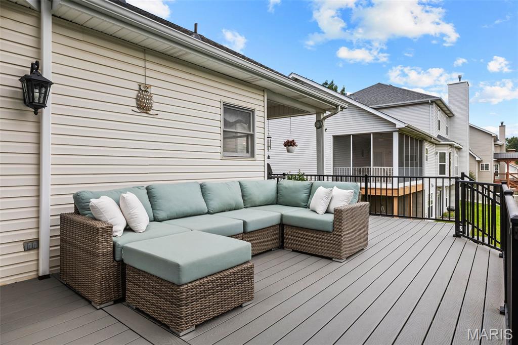 212 Harbour Pointe Drive