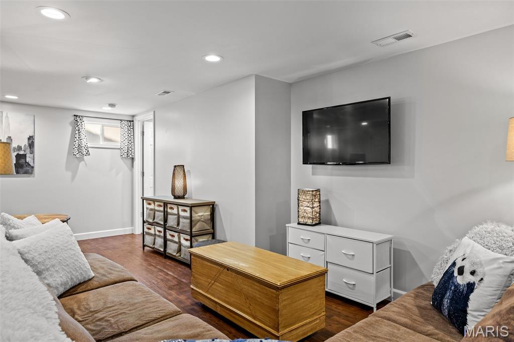 223 Shadyoak Drive