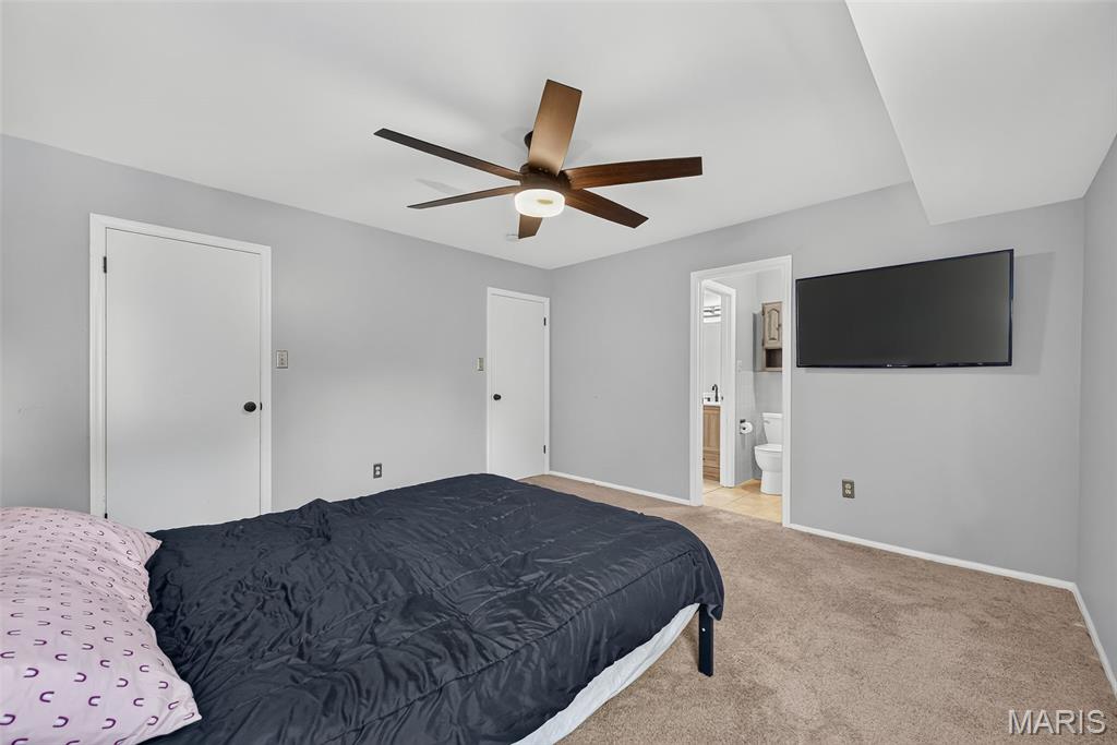 6 Golden Oak Court