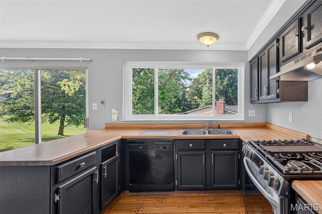 6 Golden Oak Court
