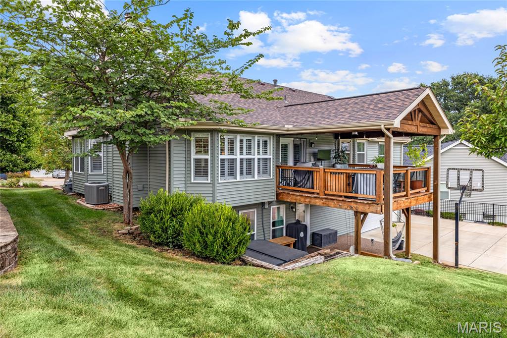516 Oak Leaf Manor Court