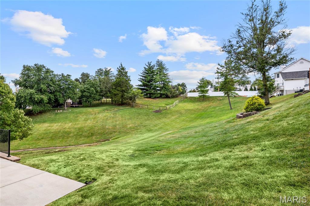 516 Oak Leaf Manor Court