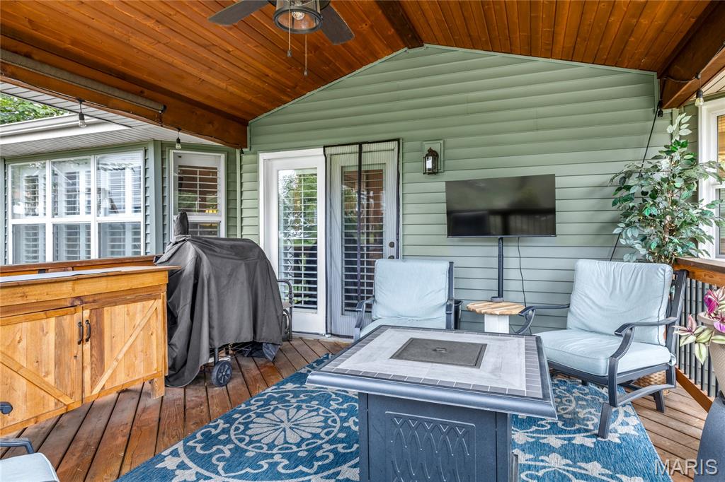 516 Oak Leaf Manor Court