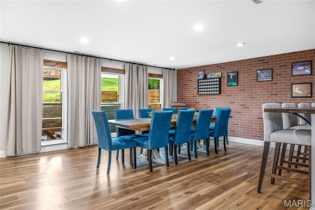 516 Oak Leaf Manor Court