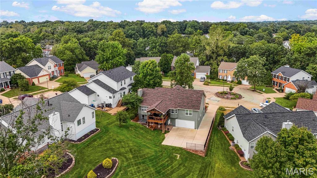 516 Oak Leaf Manor Court