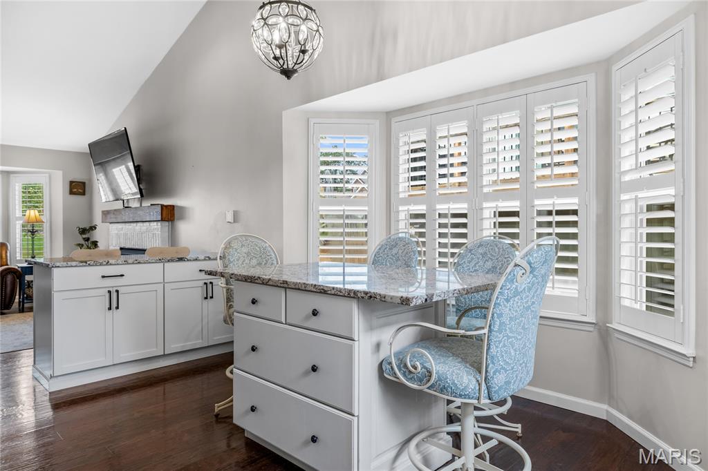 516 Oak Leaf Manor Court