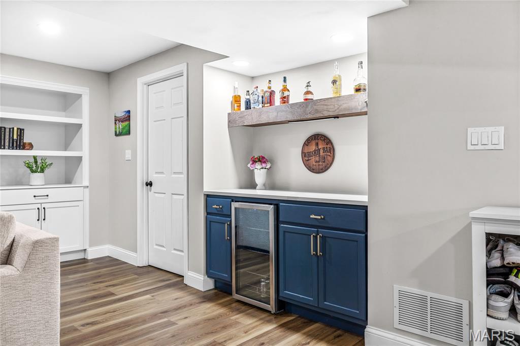 516 Oak Leaf Manor Court