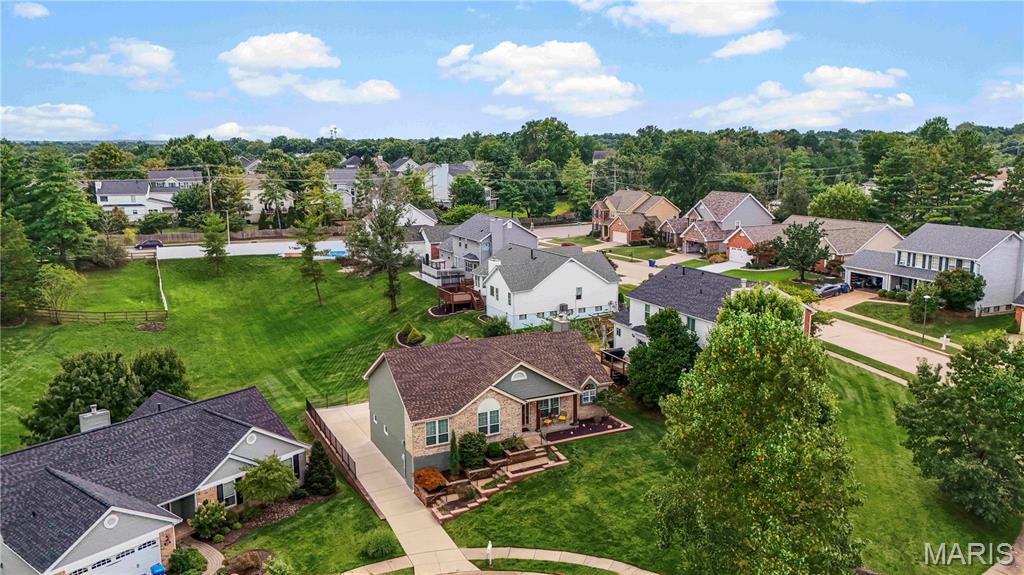 516 Oak Leaf Manor Court