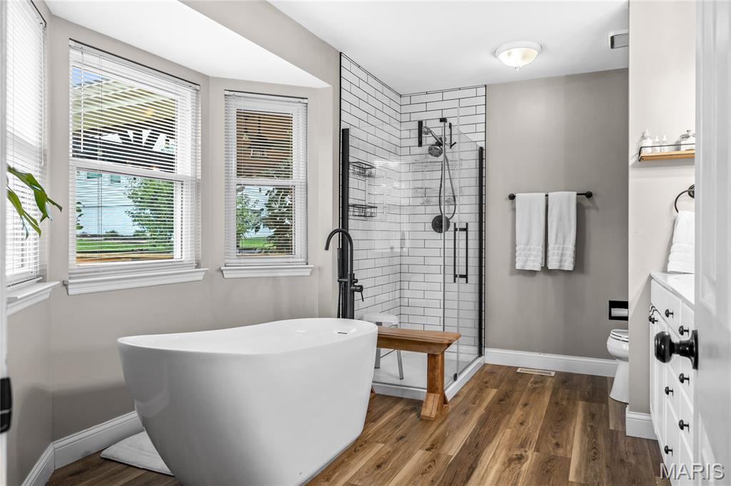 516 Oak Leaf Manor Court