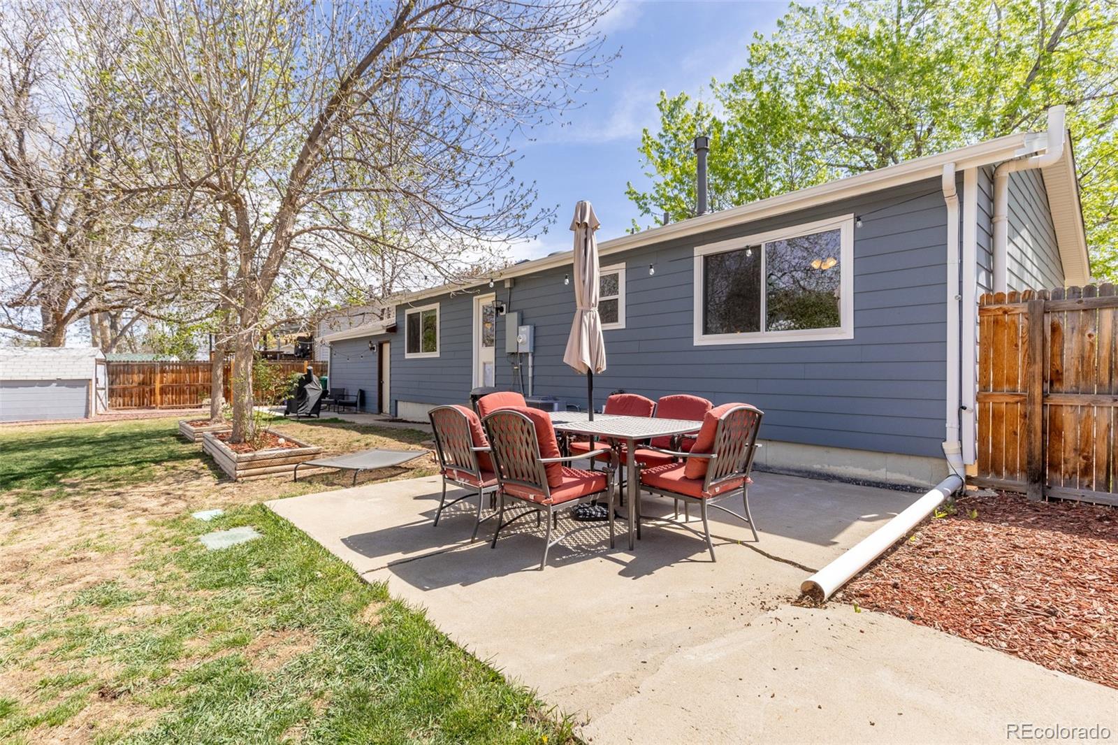 6993 W Hinsdale Drive