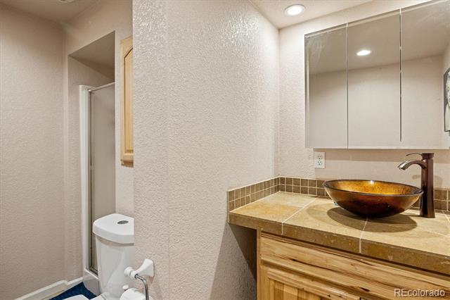 6863 Swadley Court
