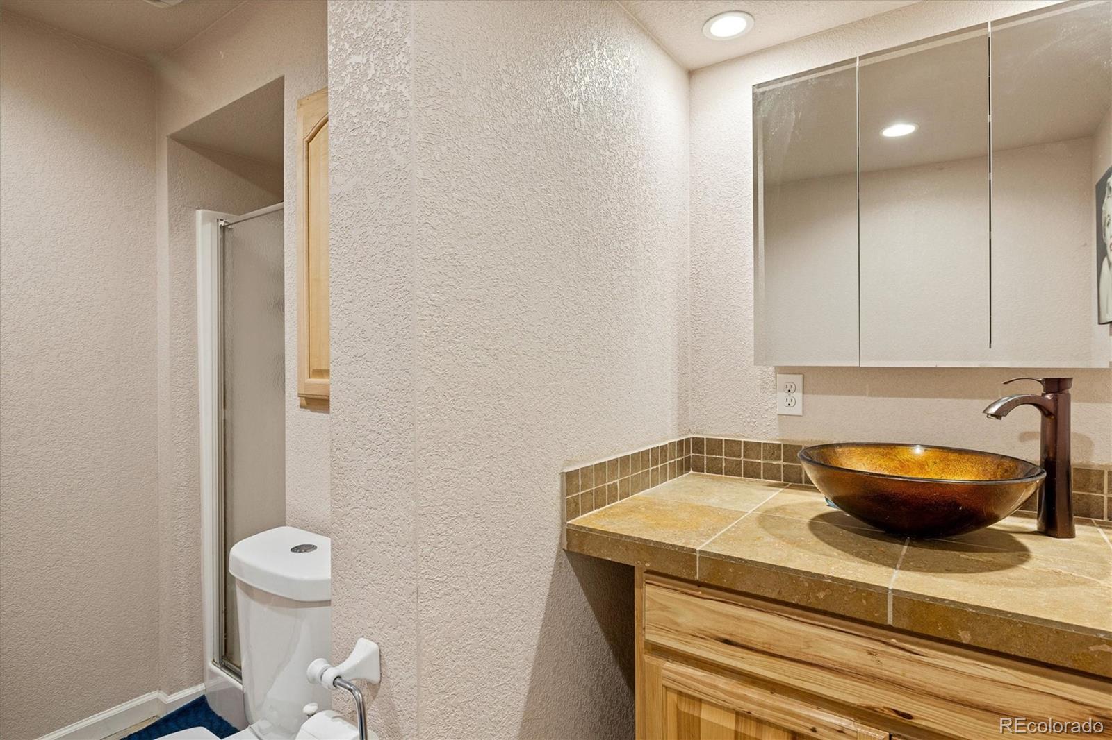 6863 Swadley Court