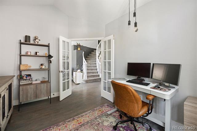 6863 Swadley Court