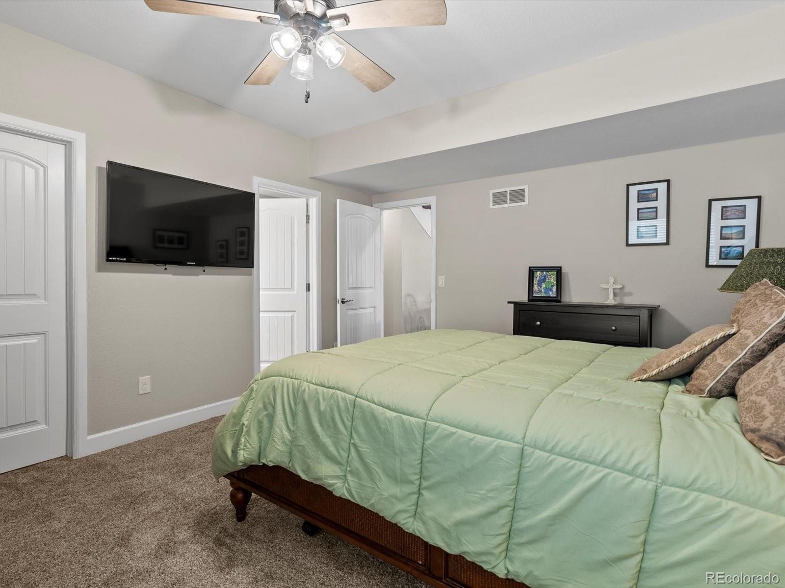 15264 W La Salle Avenue