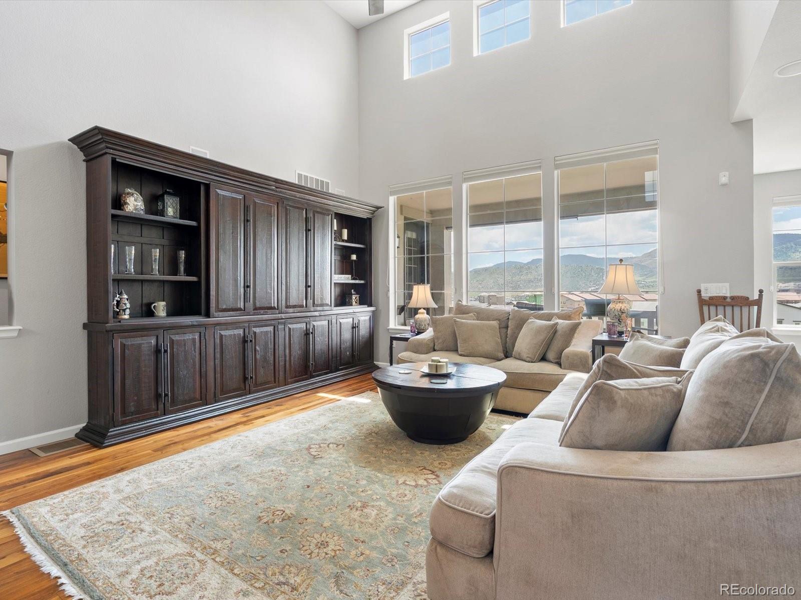 15264 W La Salle Avenue