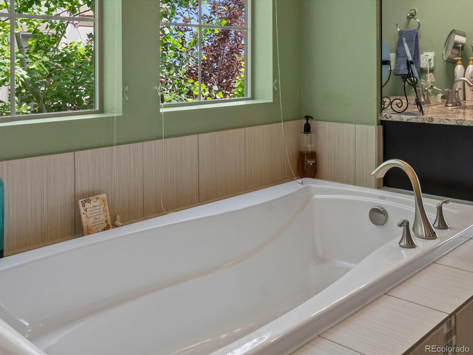 15264 W La Salle Avenue