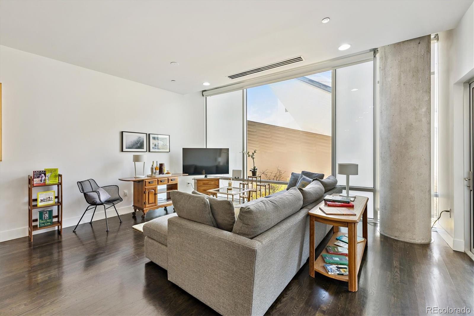 1200 Acoma Street Unit: 303