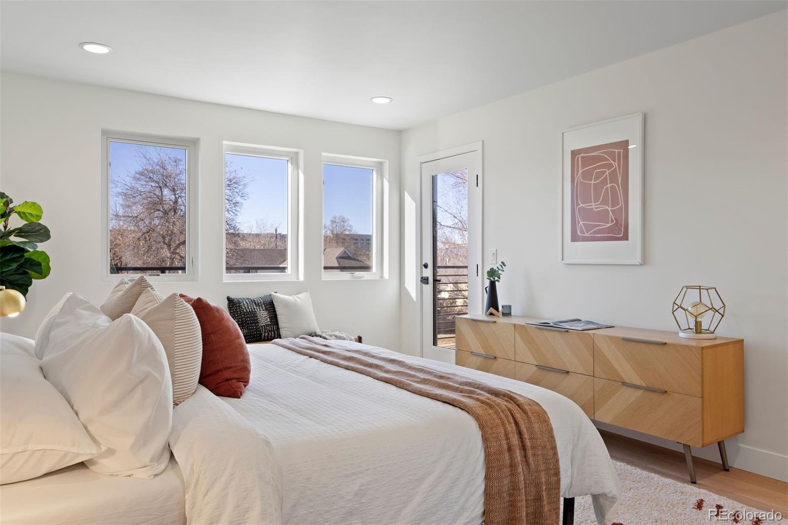 2194 S Sherman Street