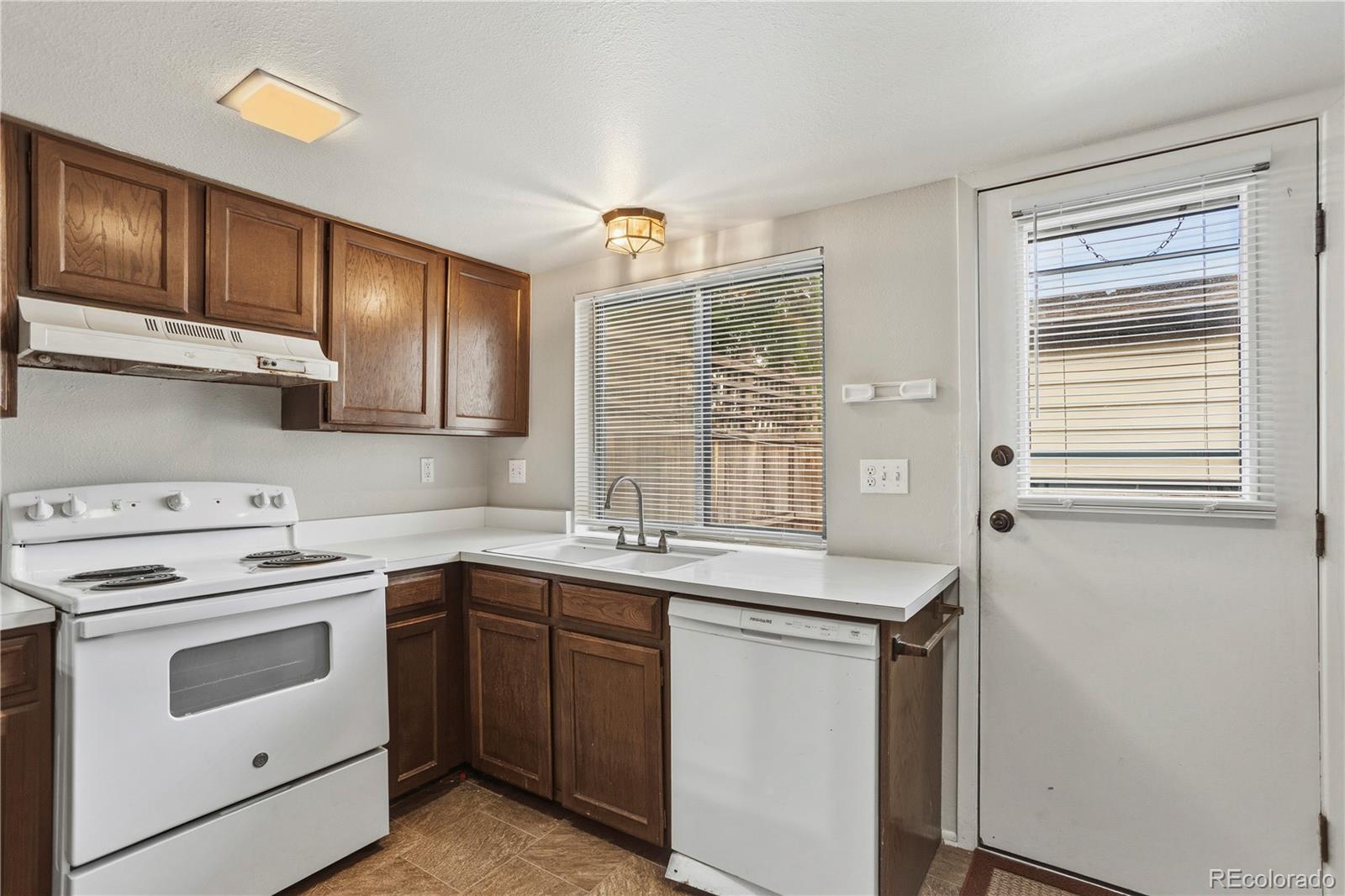 3695 S Kittredge Street Unit: E