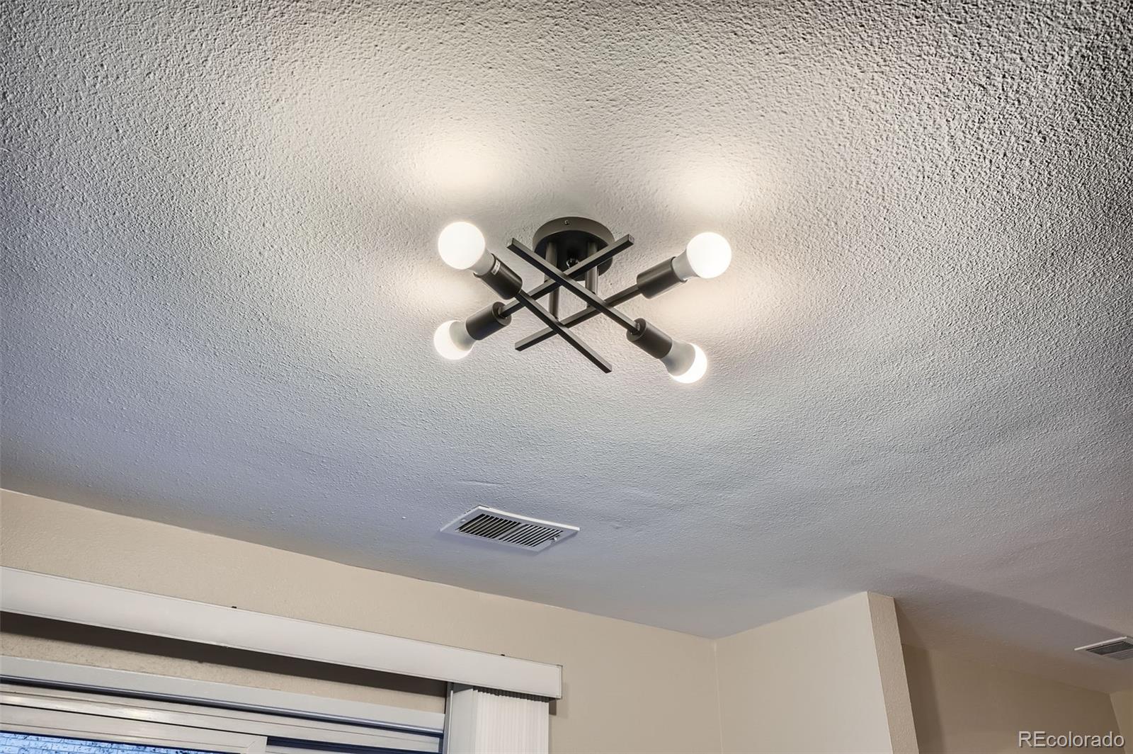 5511 S Lowell Boulevard