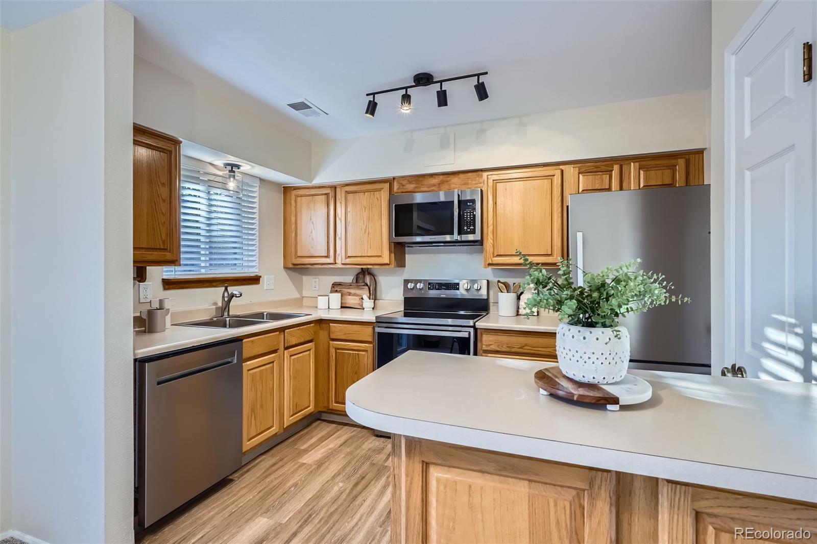 5511 S Lowell Boulevard