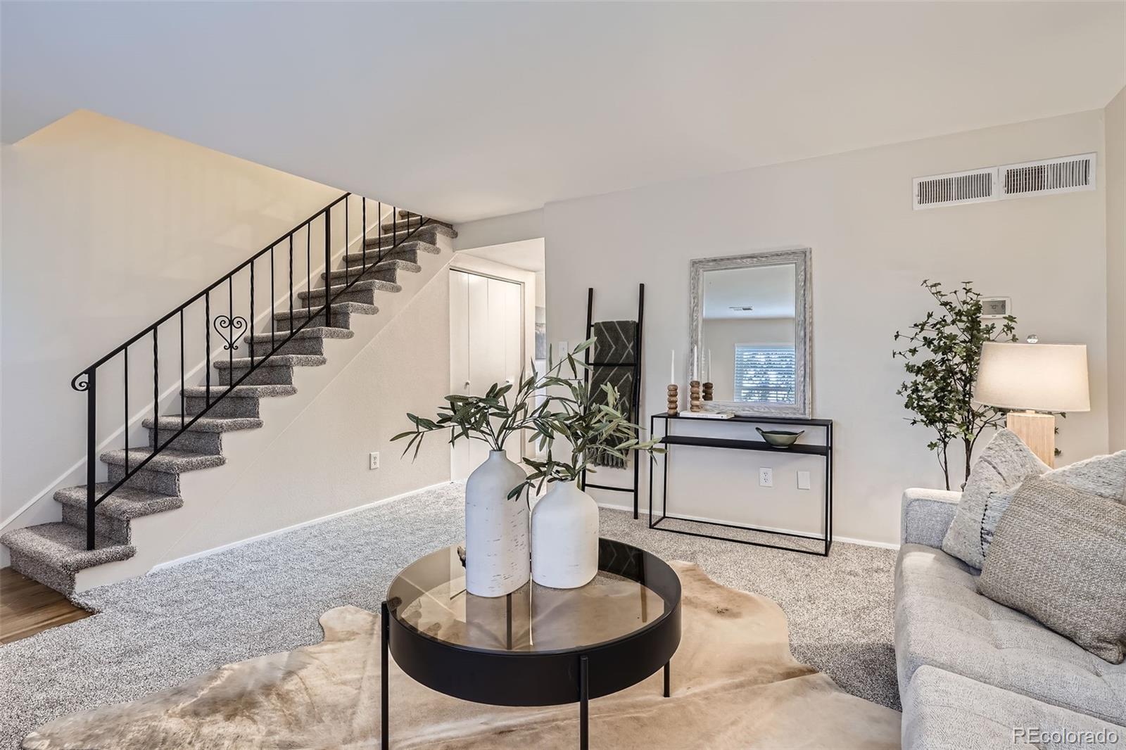 5511 S Lowell Boulevard