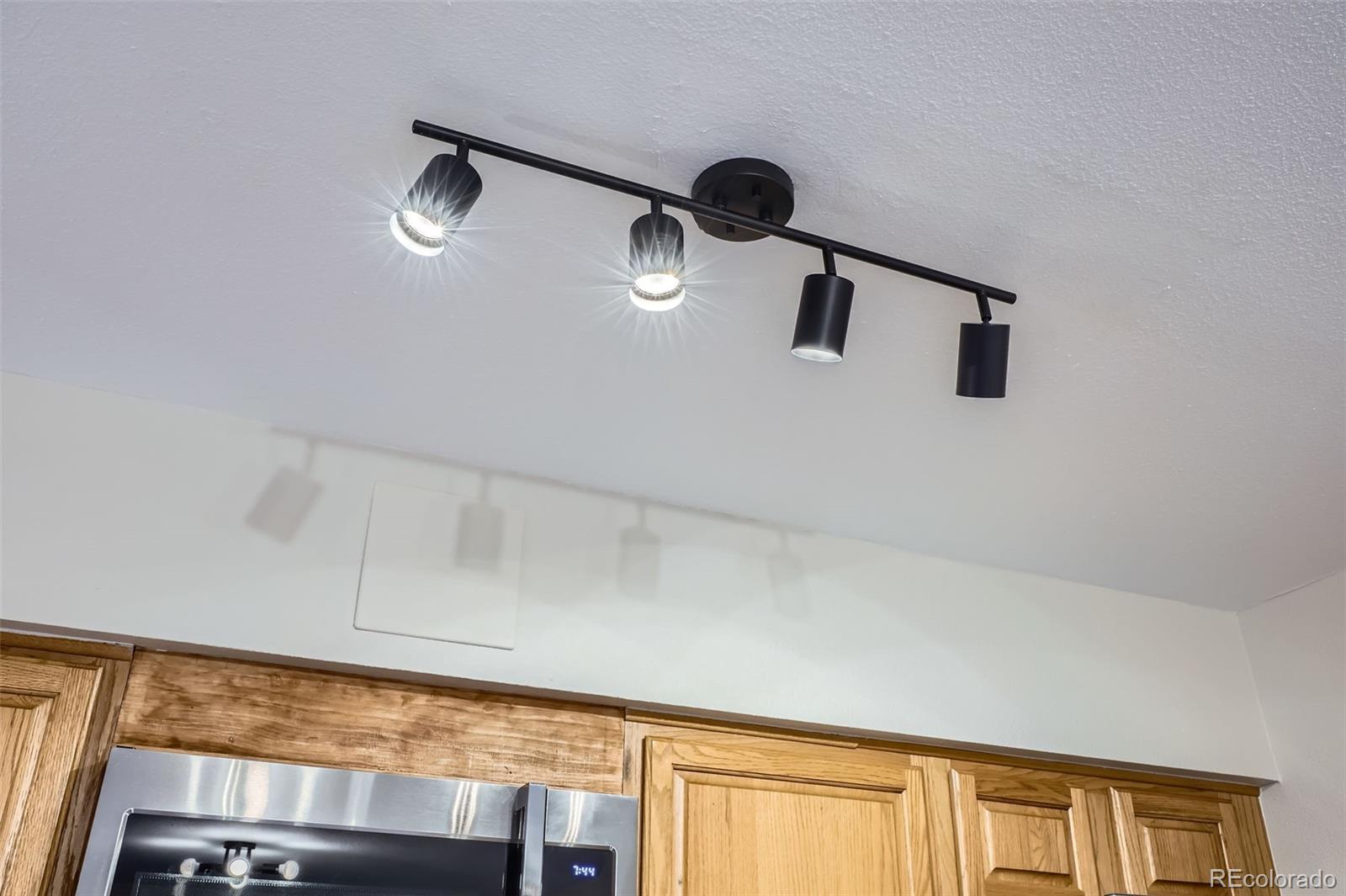 5511 S Lowell Boulevard