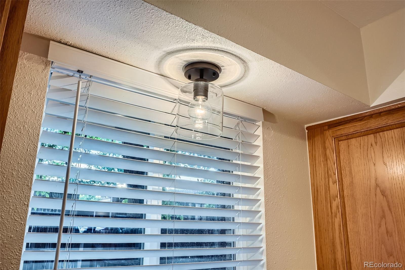 5511 S Lowell Boulevard