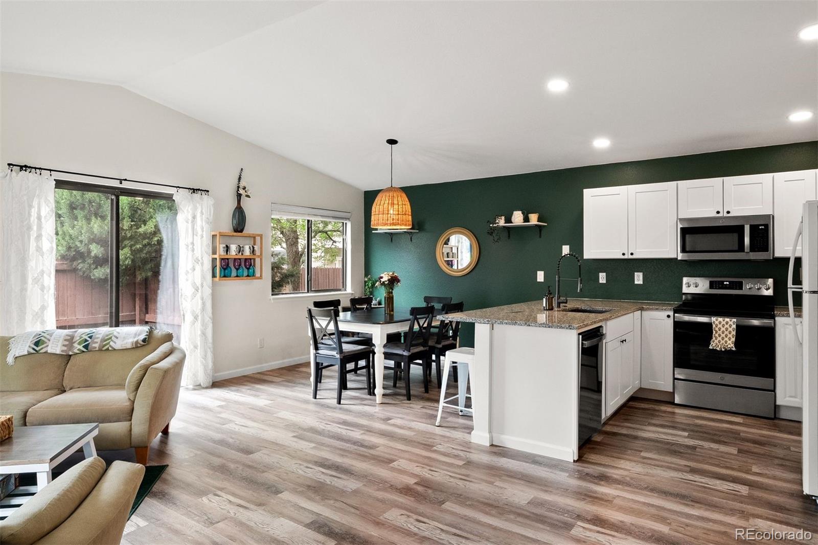 18284 W 58th Place Unit: 21