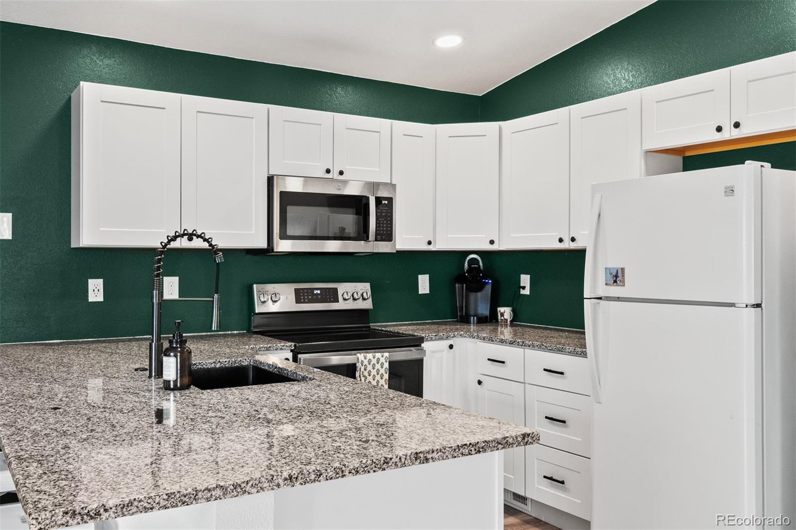 18284 W 58th Place Unit: 21