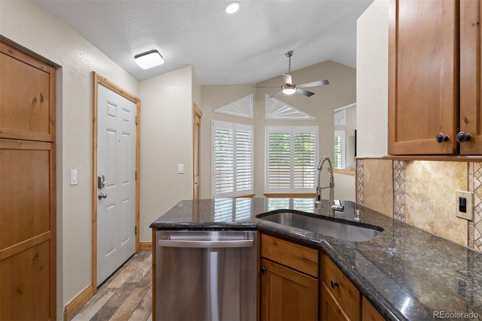 4760 S Wadsworth Boulevard Unit: J205