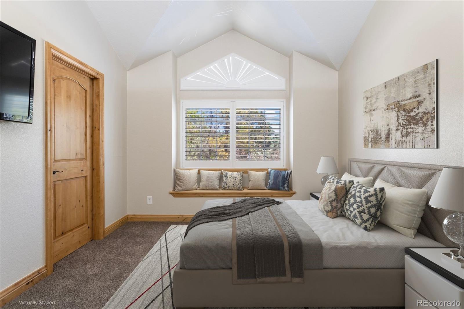 4760 S Wadsworth Boulevard Unit: J205
