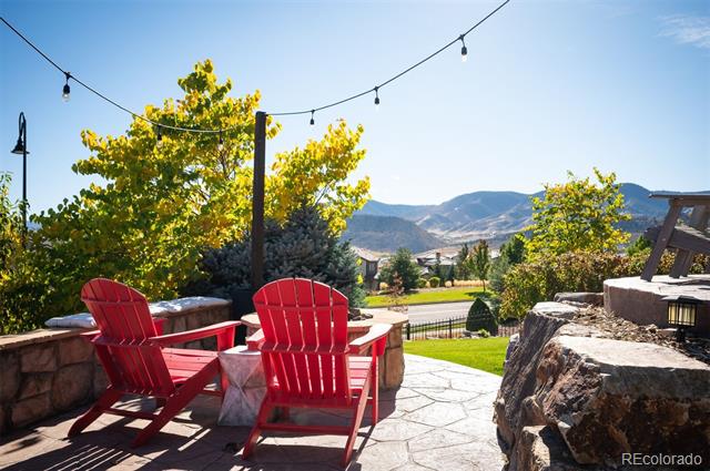 2394 S Loveland Way