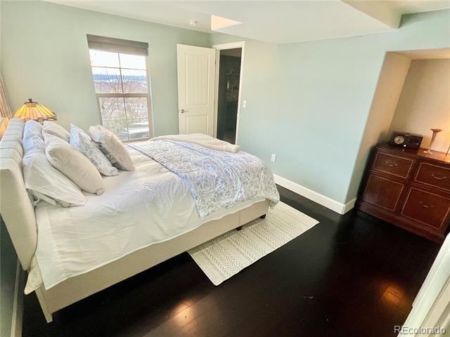 2394 S Loveland Way