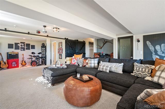 2394 S Loveland Way