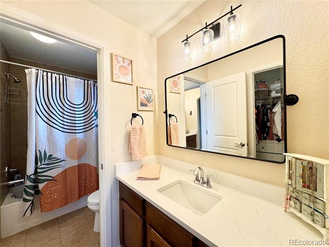 2394 S Loveland Way