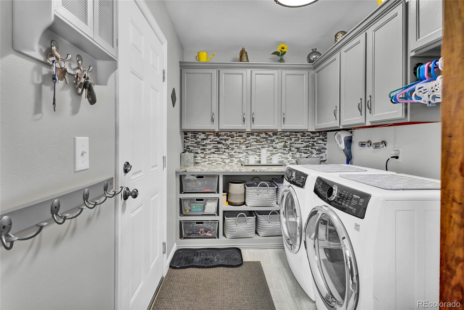 10909 E Maplewood Drive