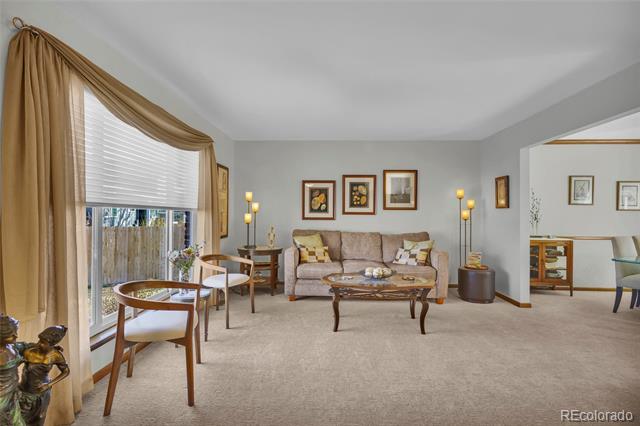 10909 E Maplewood Drive