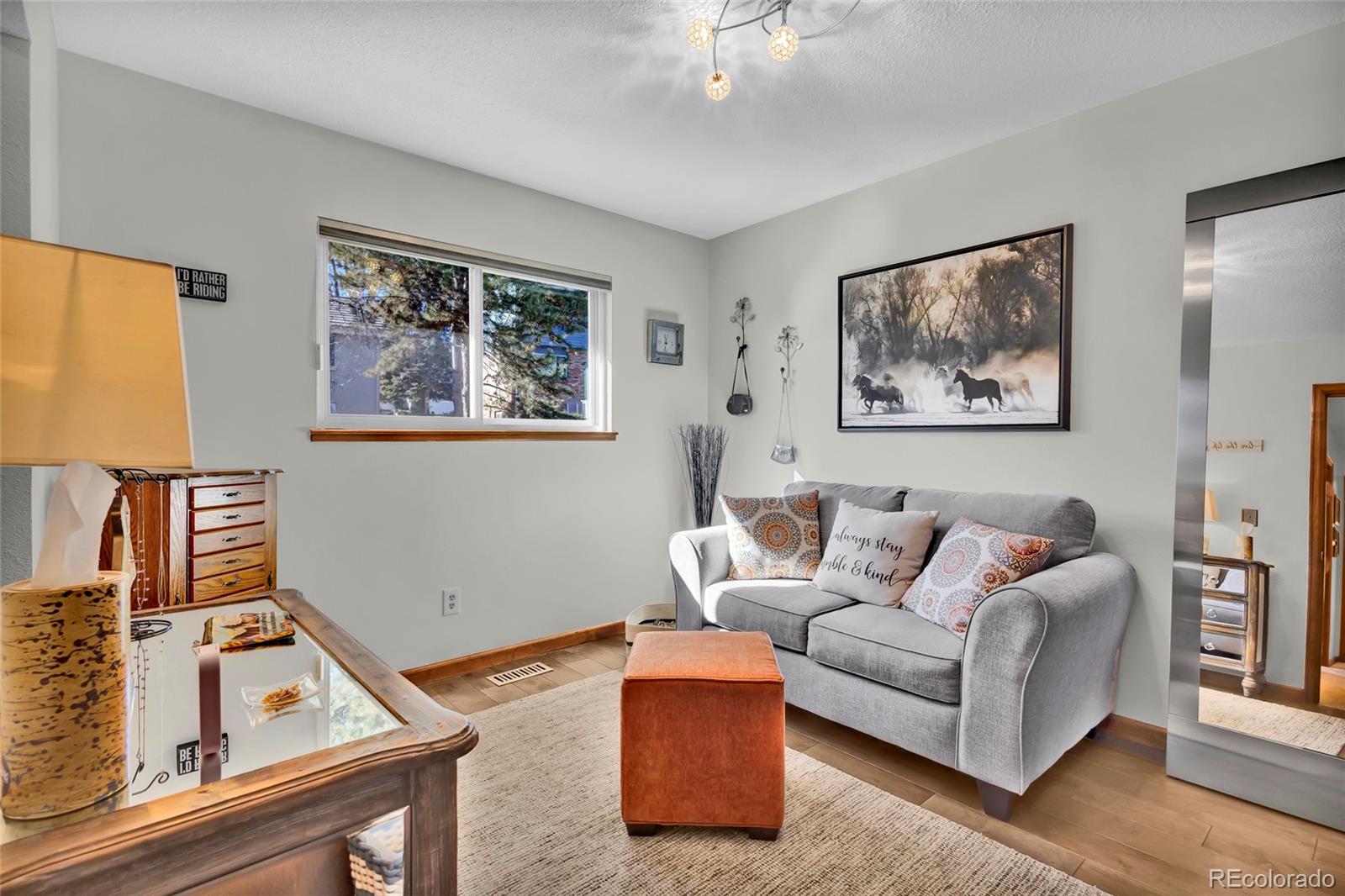 10909 E Maplewood Drive