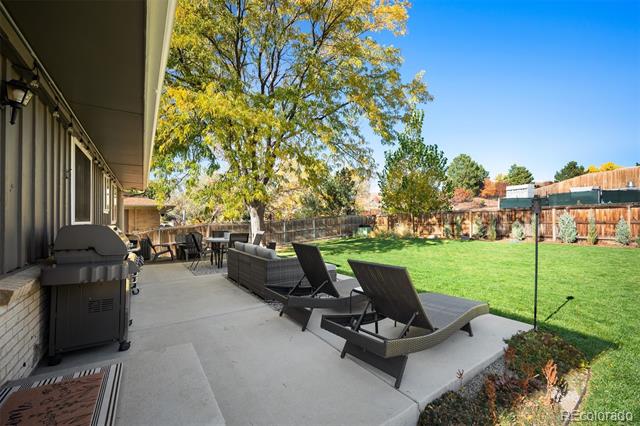 2037 S Welch Circle